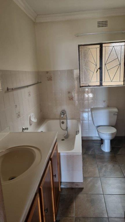To Let 3 Bedroom Property for Rent in Ladybrand Free State